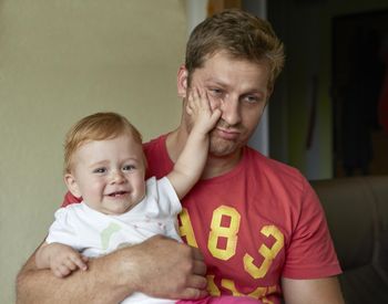 W tych miesiącach rodzi się najwięcej dzieci. To nie przypadek