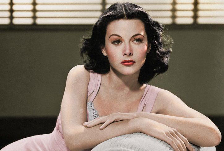 Hedy Lamarr. Hollywoodzka seksbomba, która została prekursorką komunikacji bezprzewodowej