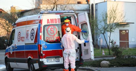 Mamy najnowsze dane z Polski. Zarażonych koronawirusem wciąż przybywa