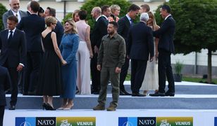 Zełenski na szczycie NATO. Zdjęcie krąży w sieci