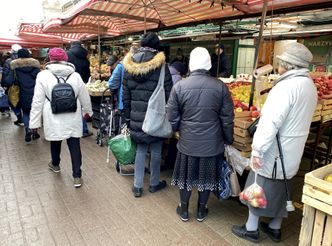 "Efekt napływu migrantów z Ukrainy". Ekonomiści o najnowszych danych na temat PKB Polski w 2022 r.