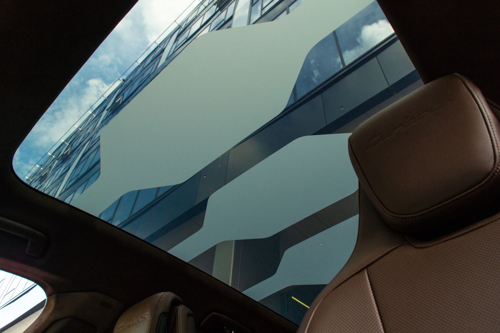 Porsche Taycan Turbo S Sport Turismo