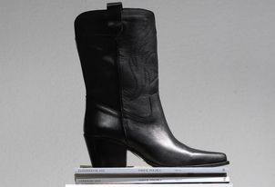 Kowbojki damskie hitem wśród gwiazd! Dlaczego te buty są tak popularne?