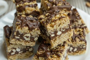 Sklepowe mogą się schować. Te batoniki wspierają koncentrację i otulają jelita