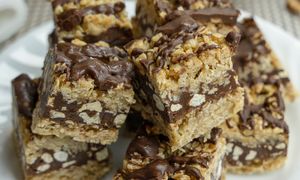 Sklepowe mogą się schować. Te batoniki wspierają koncentrację i otulają jelita