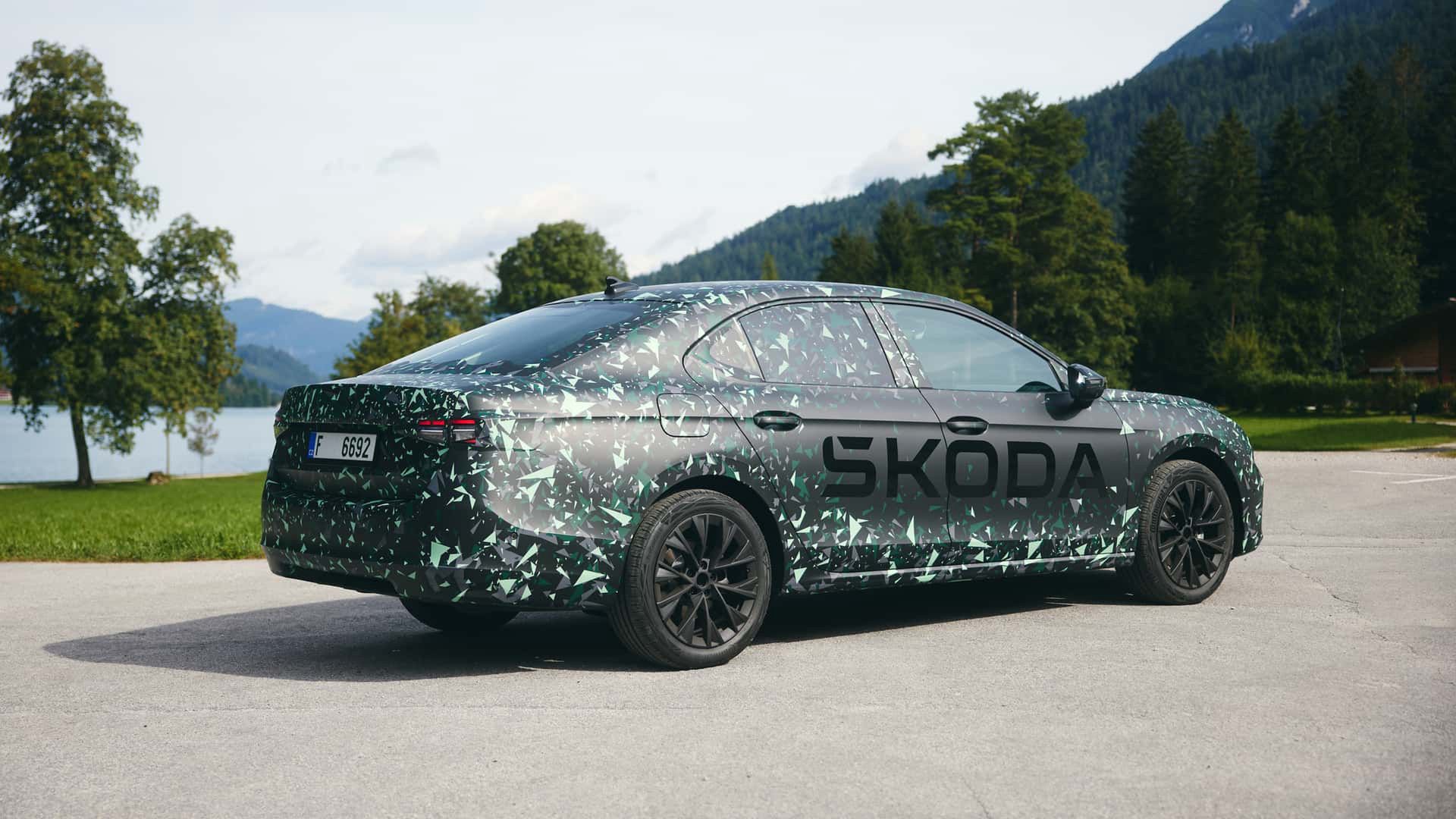 Nowa Škoda Superb