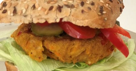 Przepis na wegetariańskie burgery. Takich jeszcze nie jadłeś