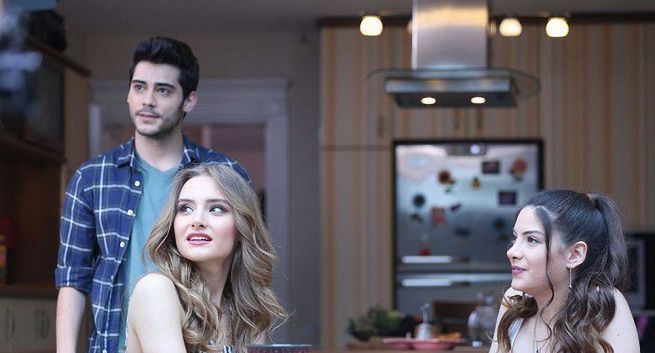 Turecki serial „Marzę o Tobie” letnią nowością TVP2