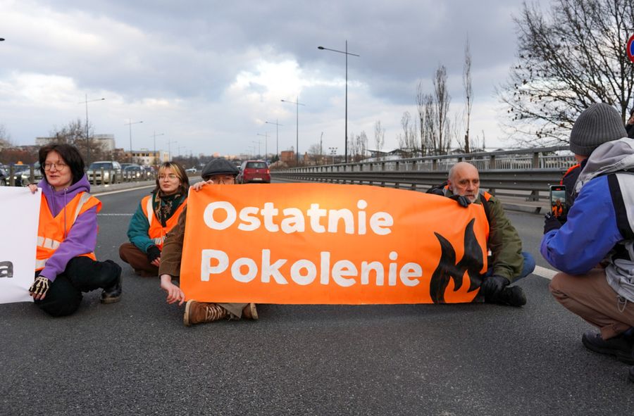 Ostatnie pokolenie zapowiada blokady autostrad