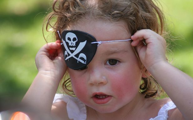Mała piratka (Fot. Flickr/peasap/Lic. CC by)