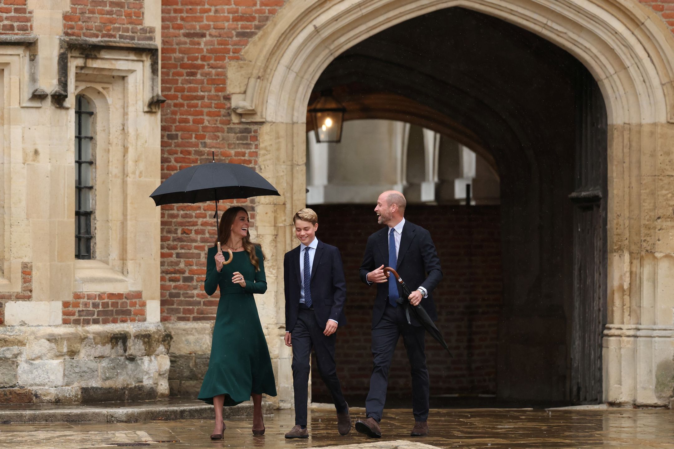 Kate i William żegnają się z księciem George'em