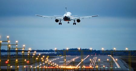 Zakaz lotów z Polski. Na liście 43 kraje