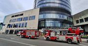 Dym w najwyższym budynku we Wrocławiu. Tysiąc osób ewakuowanych ze Sky Tower