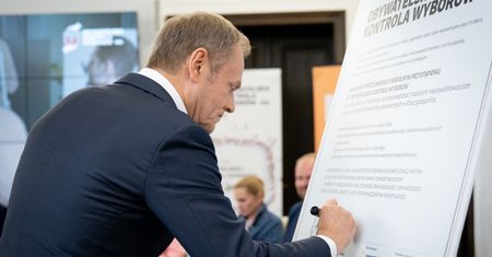 Czterodniowy tydzień pracy w Polsce? Ekonomiści mówią, co myślą o zapowiedzi Tuska