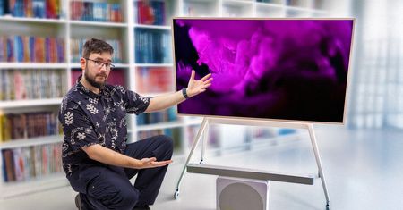 Przetestowaliśmy TCL NXTFrame A300 PRO – czy Samsung ma się czego obawiać?