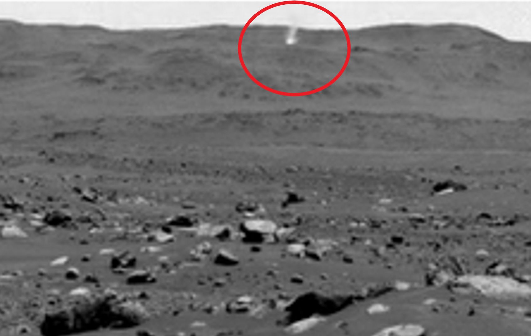 Nagranie z Marsa. Miał 2 km wysokości, poruszał się 19 km na godzinę