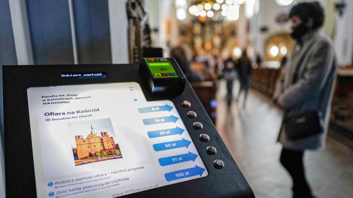 Ofiaromaty coraz popularniejsze w polskich kościołach