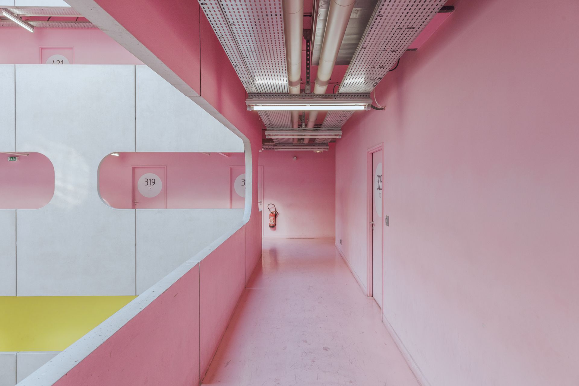 Zachwycające piękno architektury na zdjęciach Ludwiga Favre 3