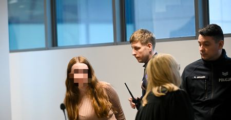 Leon zmarł i zakopali go w lesie. Biegli o zachowaniu matki