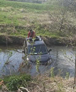 Nietypowy wypadek w Gdańsku. Samochód popłynął w stronę centrum