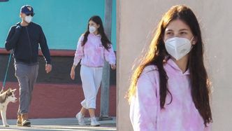 Uzbrojeni w maseczki ochronne Leonardo DiCaprio i Camila Morrone spacerują z psem po pustych ulicach Hollywood (ZDJĘCIA)