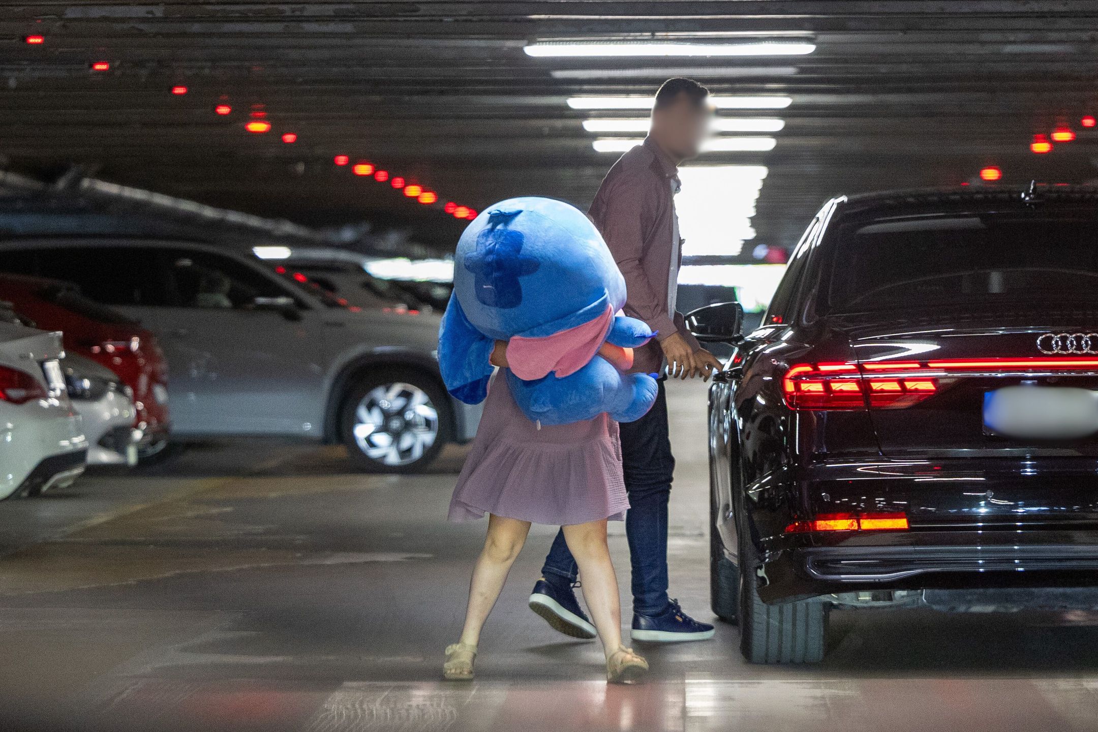 Marta i Kasia Nawrockie na zakupach