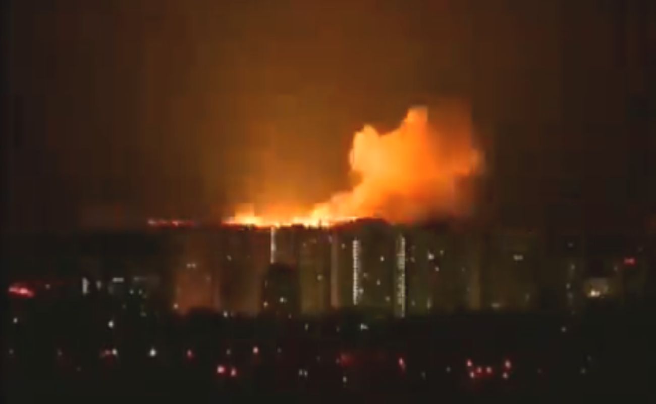 Na Kijów spadł Iskander. Potężna eksplozja. Nagranie przeraża