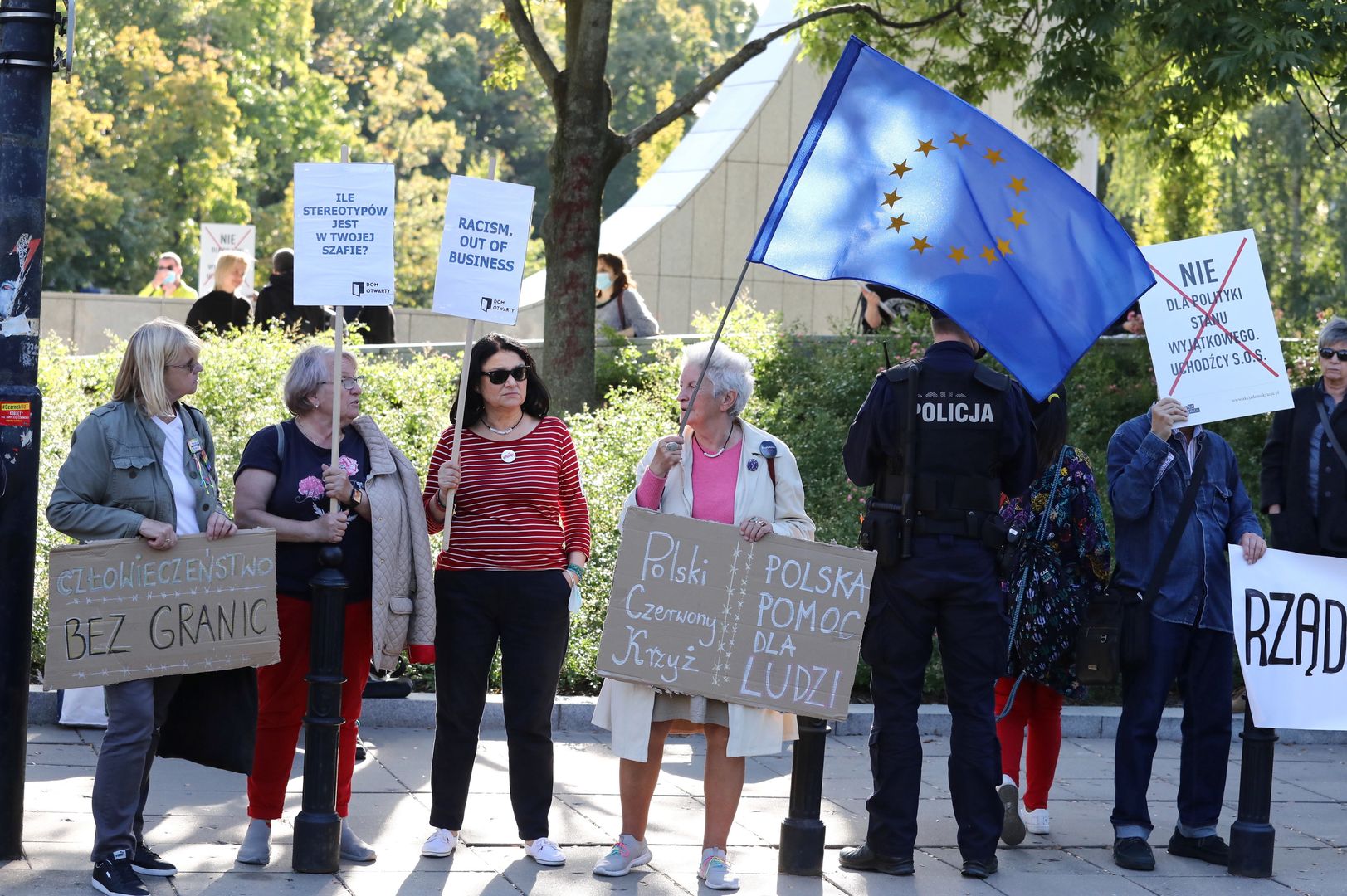 Uczestnicy demonstracji przed Sejmem 