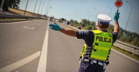 Zatrzymanie prawa jazdy na 3 miesiące znowu na tapecie. RPO zajął stanowisko