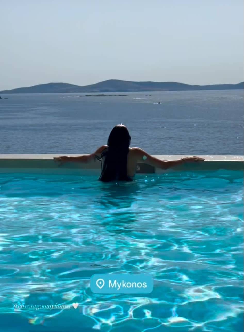 Roksana Węgiel dokazuje w Mykonos