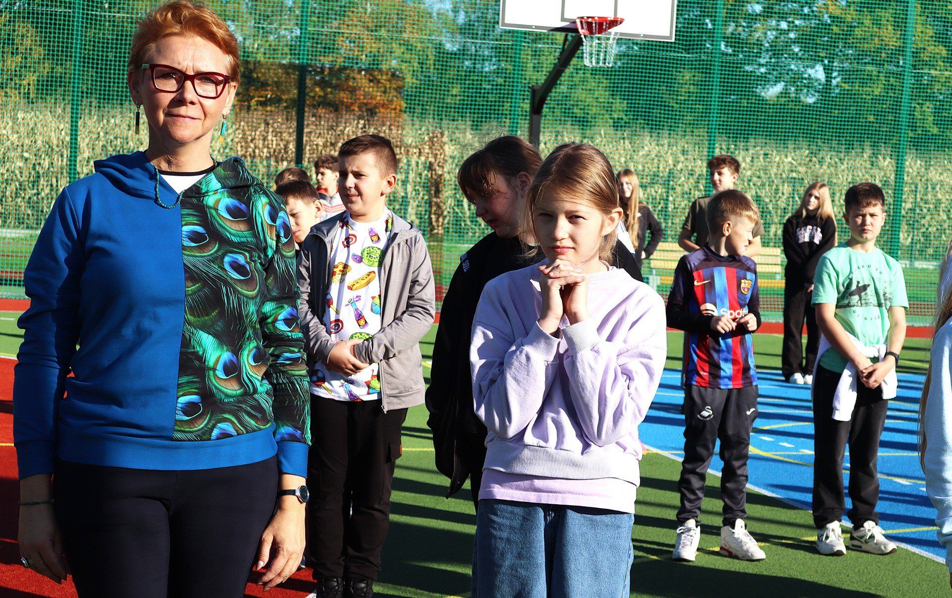 Przy SP w Porębie Wielkiej otworzono nowe boisko wielofunkcyjne