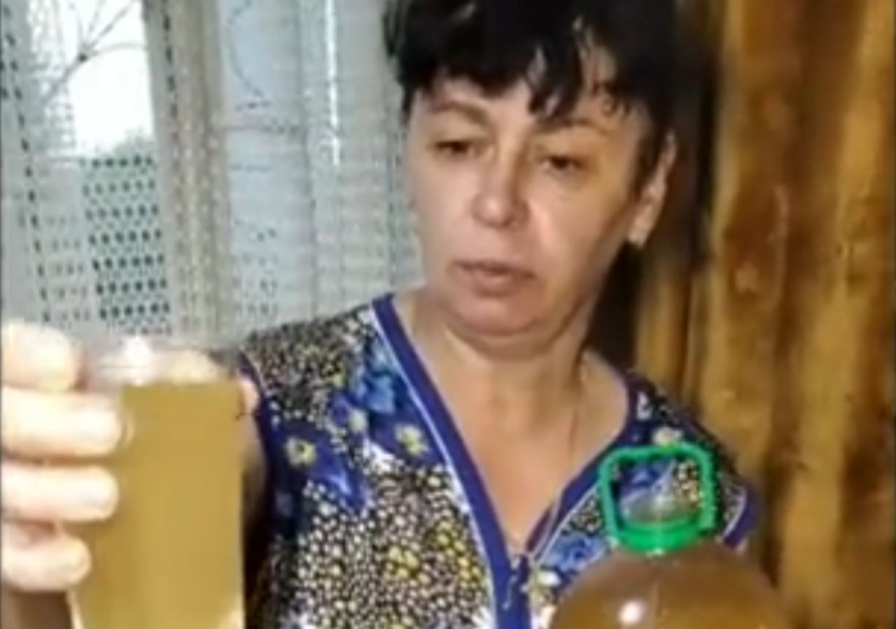 Mieszka w Doniecku. Niewiarygodne, jaki kolor ma tam teraz woda