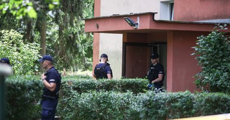 Kręcił się po osiedlu, mieszkańcy wezwali policję. 37-latek zatrzymany