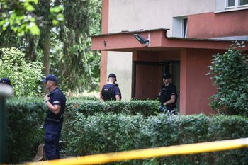 Kręcił się po osiedlu, mieszkańcy wezwali policję. 37-latek zatrzymany