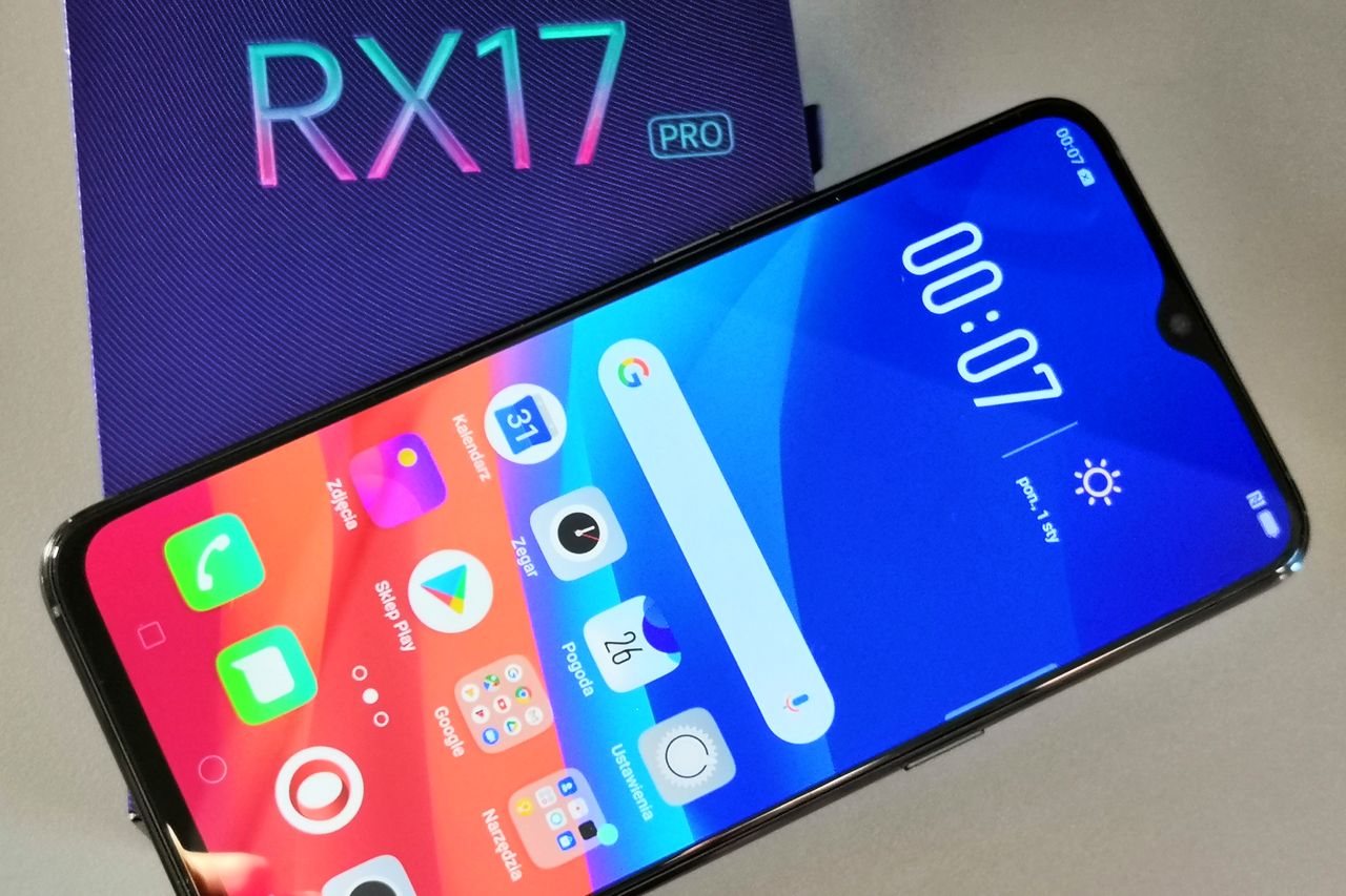 Oppo RX17 Pro po wyjęciu z pudełka