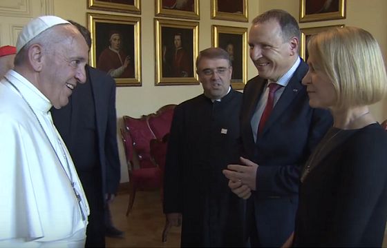 Papież Franciszek spotkał się z Jackiem Kurskim i Barbarą Stanisławczyk