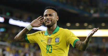 Neymar przyłapany na wakacjach. Fani oburzeni jego zdjęciami