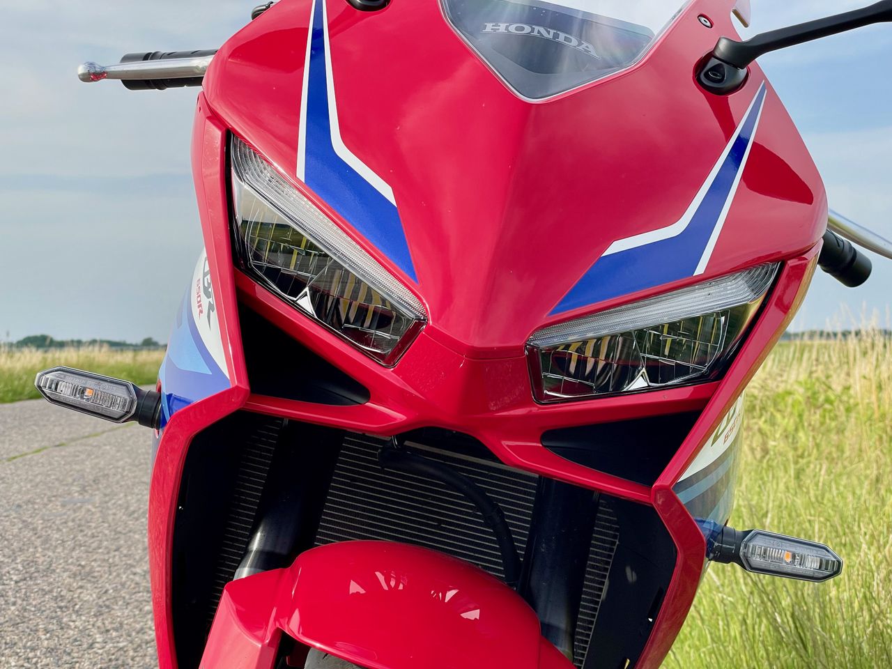 Honda CBR650R E-Clutch
