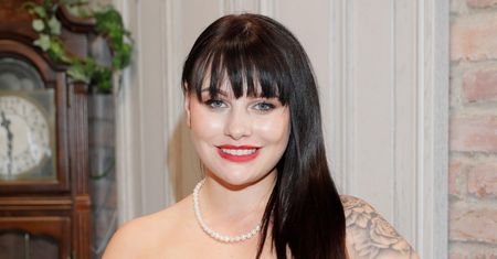 Była uczestniczką "Projektu Lady". Zaręczyła się ze swoją partnerką