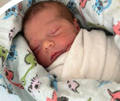 Poród na parkingu przed szpitalem. Mama i dziecko czują się dobrze