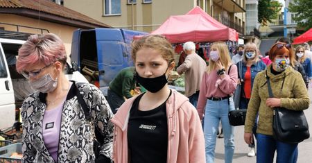 Koronawirus. Dodatkowa "opłata COVID". Kto musi ją płacić?