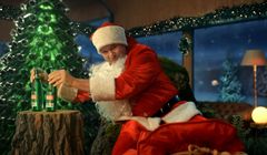 KRRiT wzywa do wstrzymania emisji reklamy piwa z Karolakiem