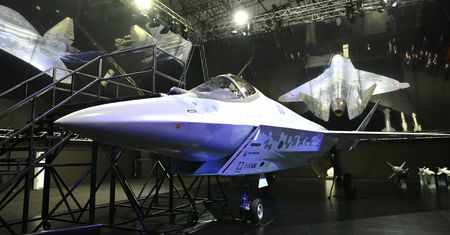 Rosja pokazała bezzałogową wersję najnowocześniejszego myśliwca Su-75 Checkmate [WIDEO]