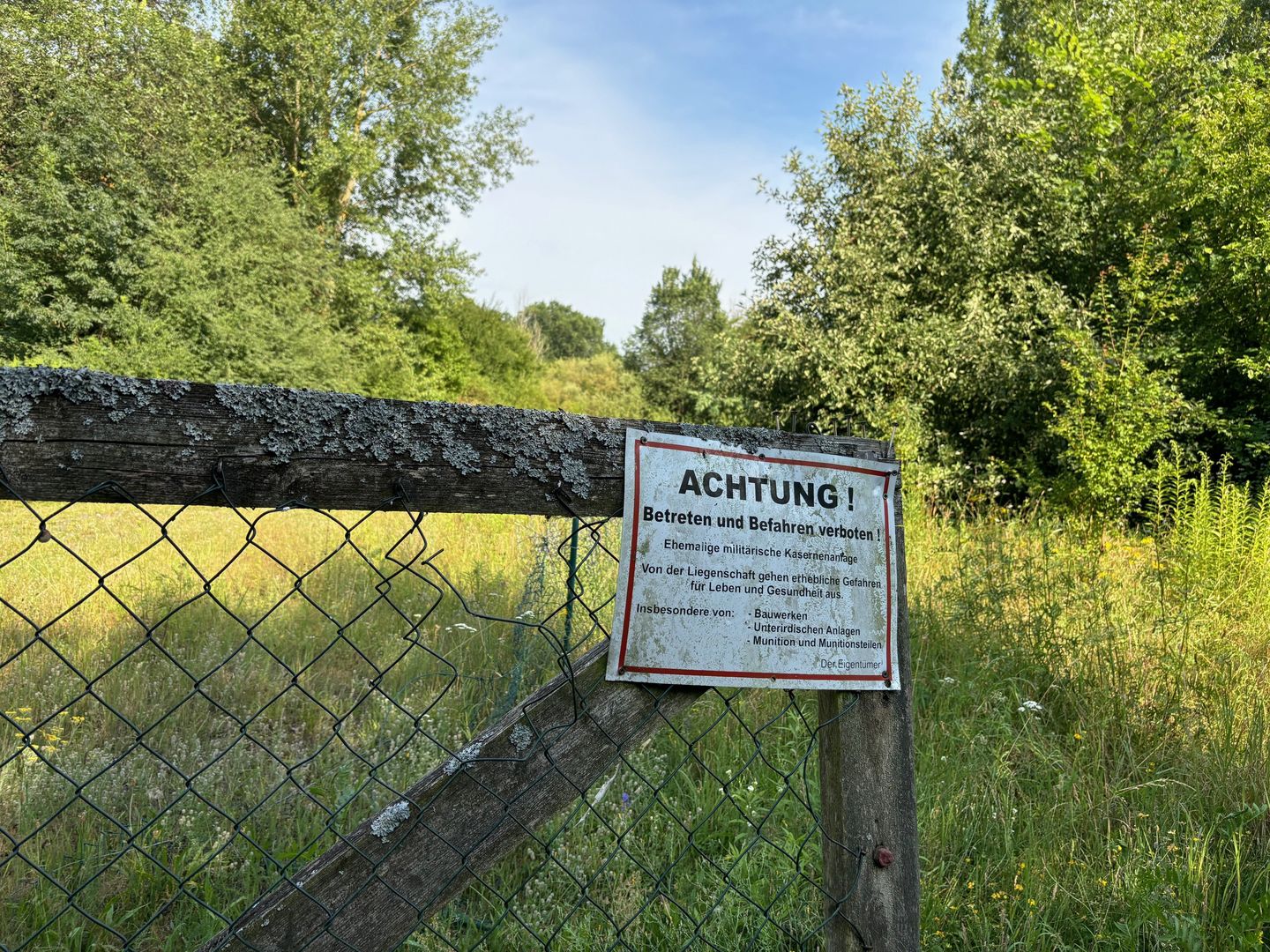 Wszędzie na wyspie są ostrzeżenia o zagrożeniu dla życia i zdrowia