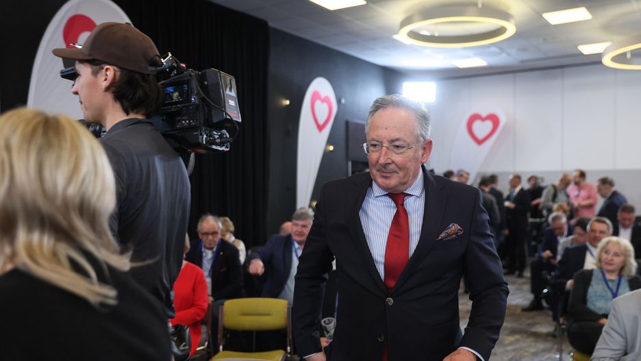Sienkiewicz wybiera się do PE. "W słusznej pirackiej sprawie"