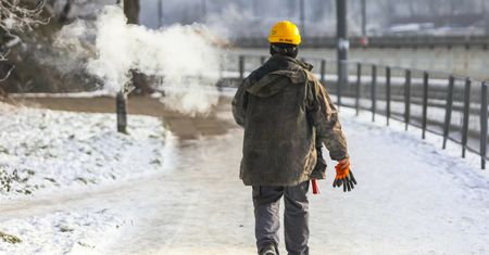 Zimno w pracy? Możesz odmówić wykonywania obowiązków
