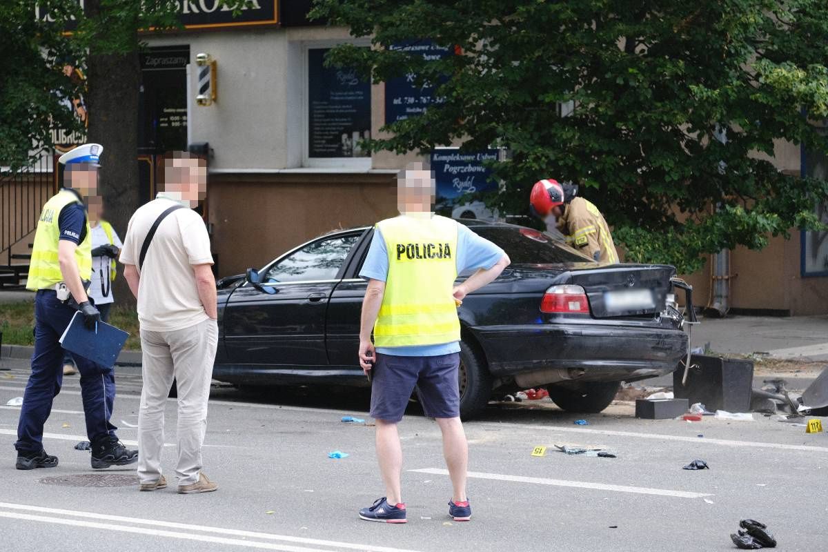 Sąd zdecydował o tymczasowym areszcie dla sprawcy wypadku na ul. Lipowej. Prokuratura bada, w jaki sposób 19-latek wszedł w posiadanie BMW