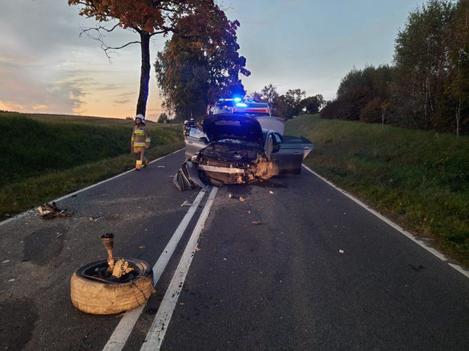 Mercedesem podróżowało małżeństwo z 4-letnim dzieckiem