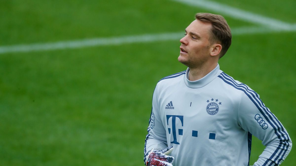 Manuel Neuer związał się z 15 lat młodszą Aniką Bissel.