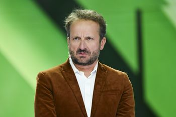 Nie każdy wie, kim jest jego żona. Dzieli ich 14 lat